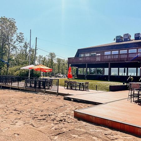 La Place Rendez-Vous Hotel Fort Frances Exterior foto
